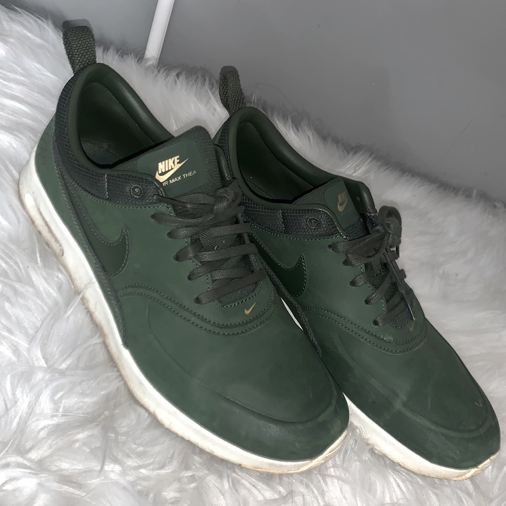 Nike carbon green Air Max Thea